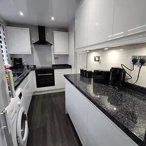  Apartment Relax At Real Place United Kingdom